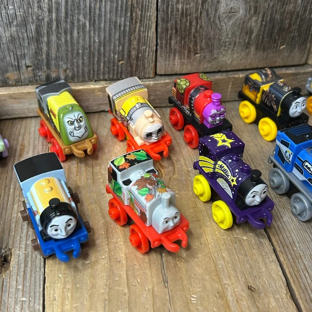 Thomas & Friends Minis 18 Train Engine Lot TMNT SpongeBob Light Up